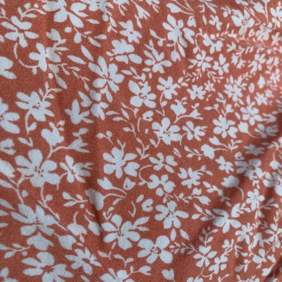 SHEIN Top - Picture 5 of 6